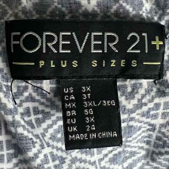 Forever 21+ Navy & White Geometric Pattern Top - Picture 7 of 9